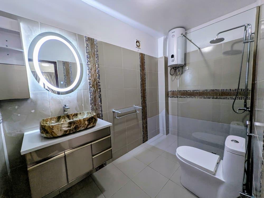 WhatsApp Image 2025-09-21 at 23.08