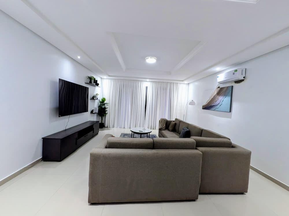 WhatsApp Image 2025-09-21 at 23.